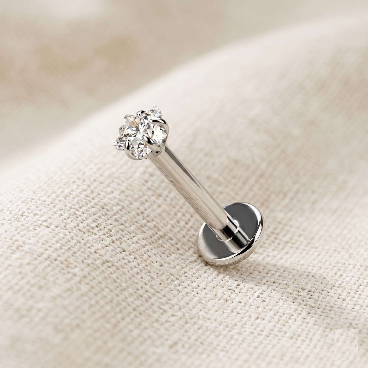 Titanium Threaded Star Prong CZ Labret Stud 16G