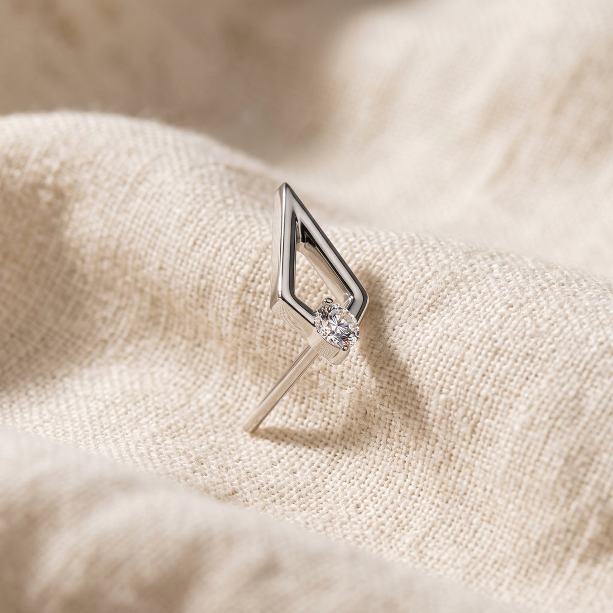 Titanium Open Spear CZ Threadless Top