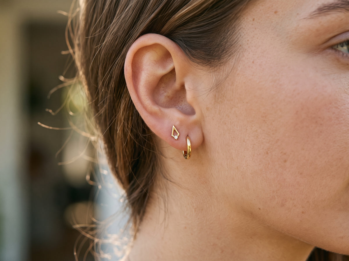 Titanium Open Spear CZ Threadless Flat Back Stud
