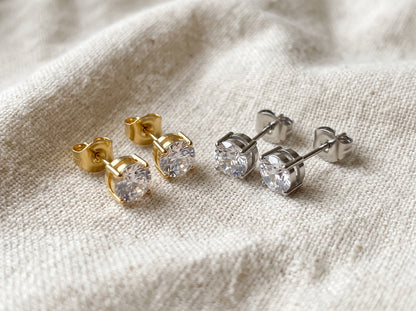 Titanium Prong Set Moissanite Stud Earrings 2 CT (Pair)