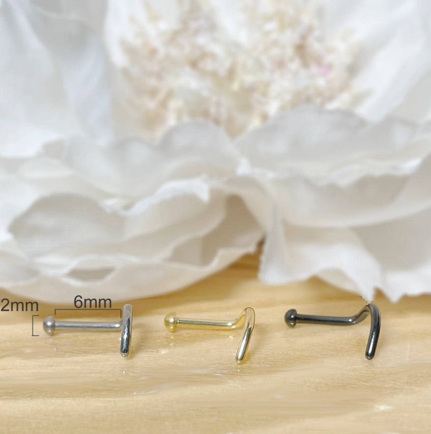 ✨ Titanium Dome Nose Screw Ring