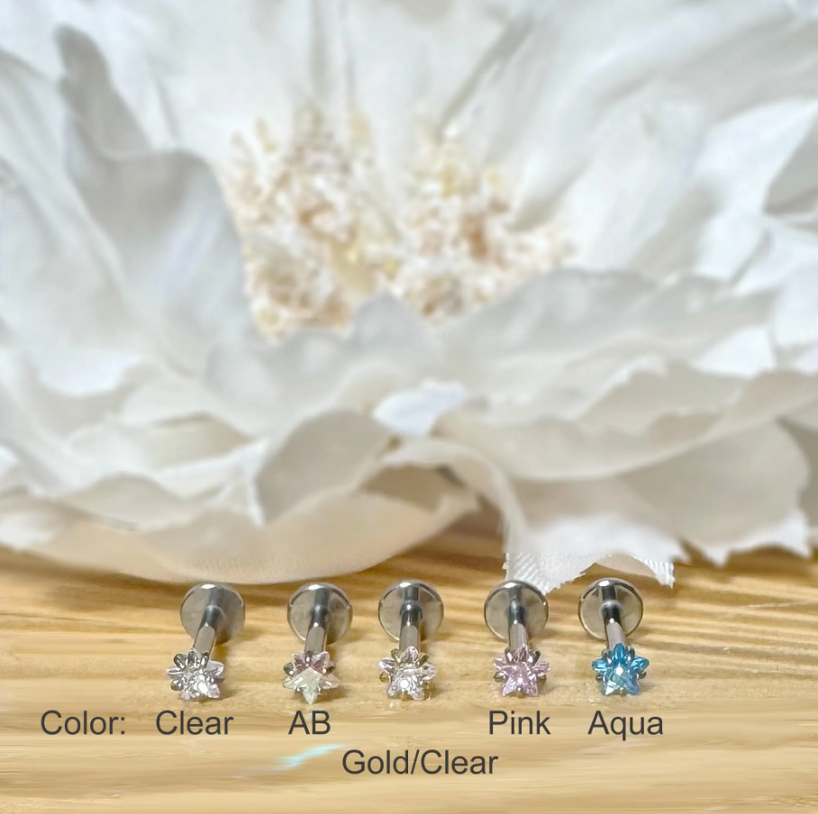 ✨ Titanium Prong-Set Aqua Star CZ Top Threadless Labret Bar Stud