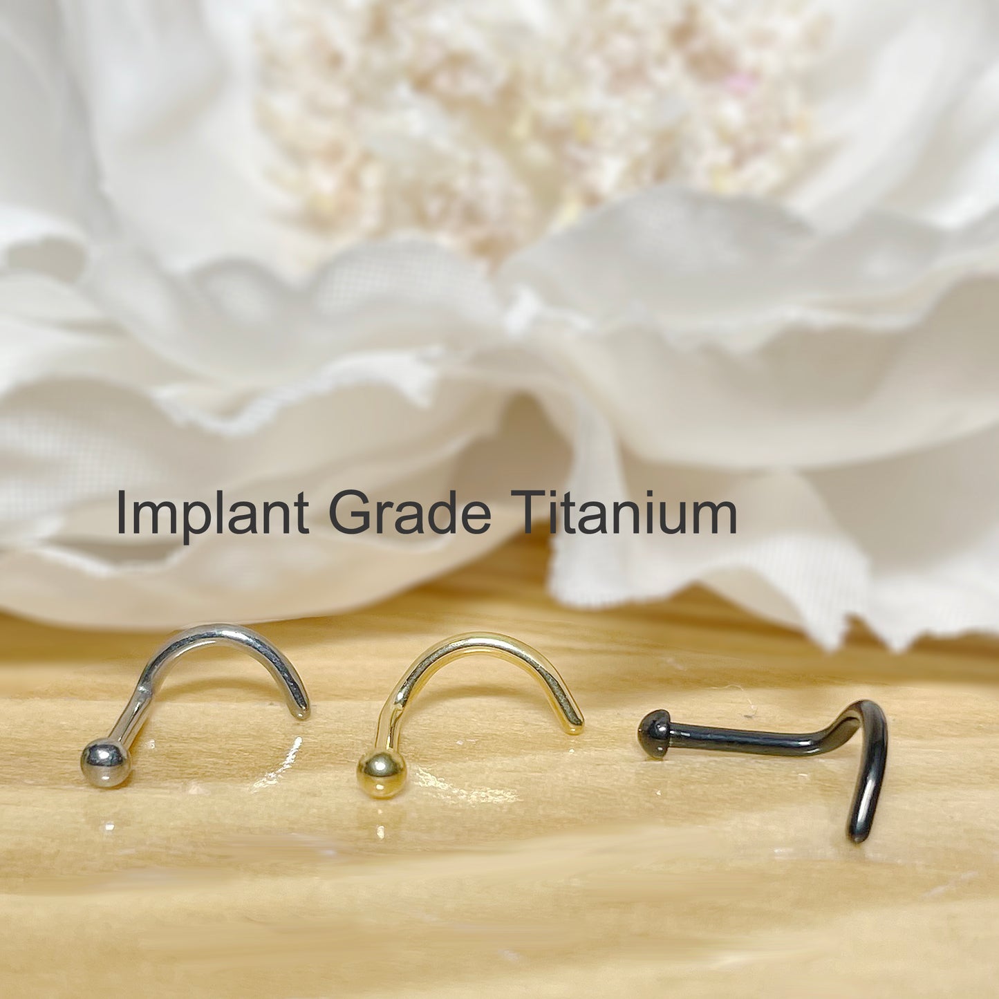 ✨ Titanium Round Ball Nose Screw Ring