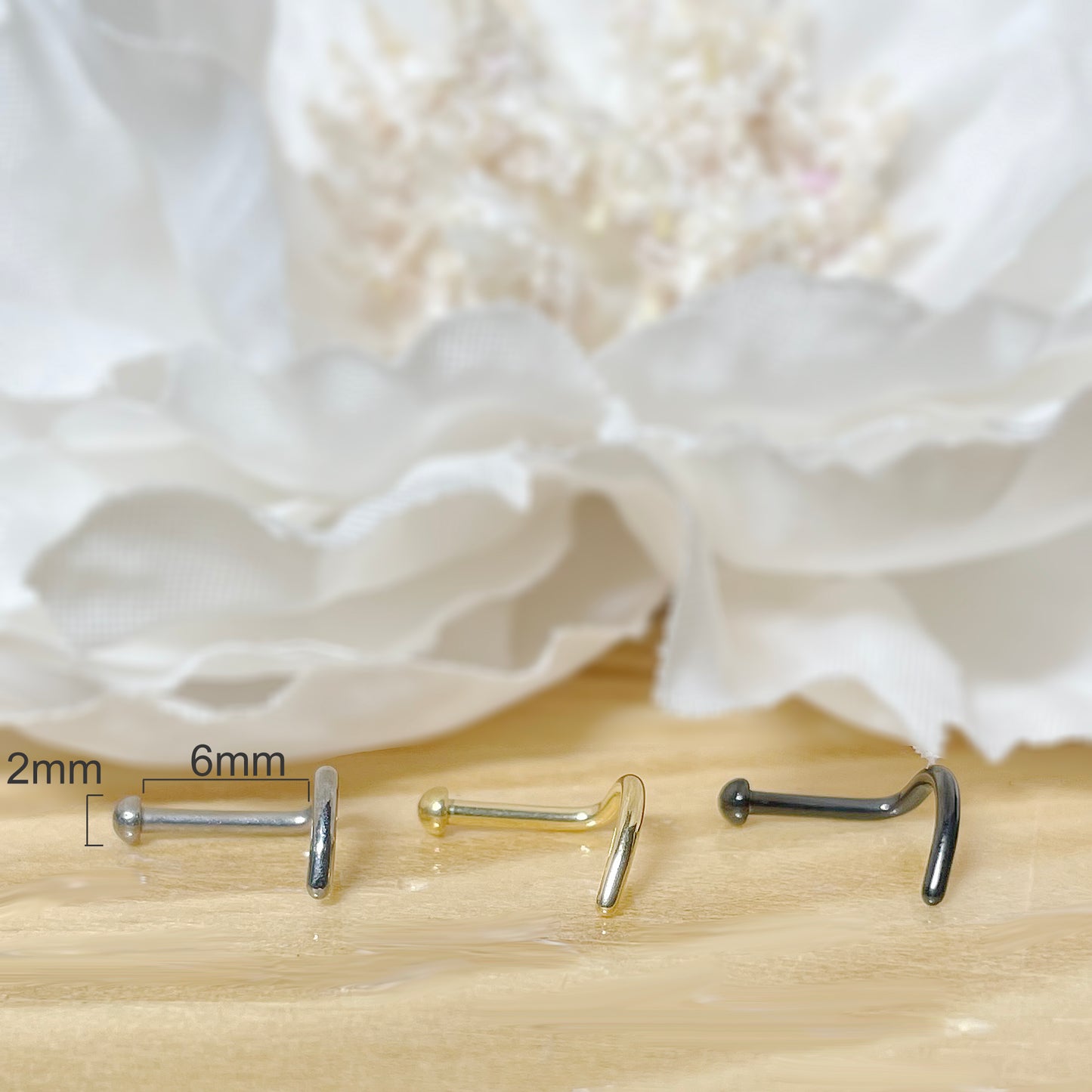 ✨ Titanium Round Ball Nose Screw Ring