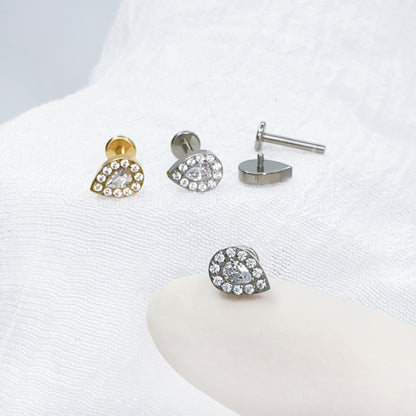 ✨ Titanium Teardrop CZ Top Internally Threaded Labret 16G