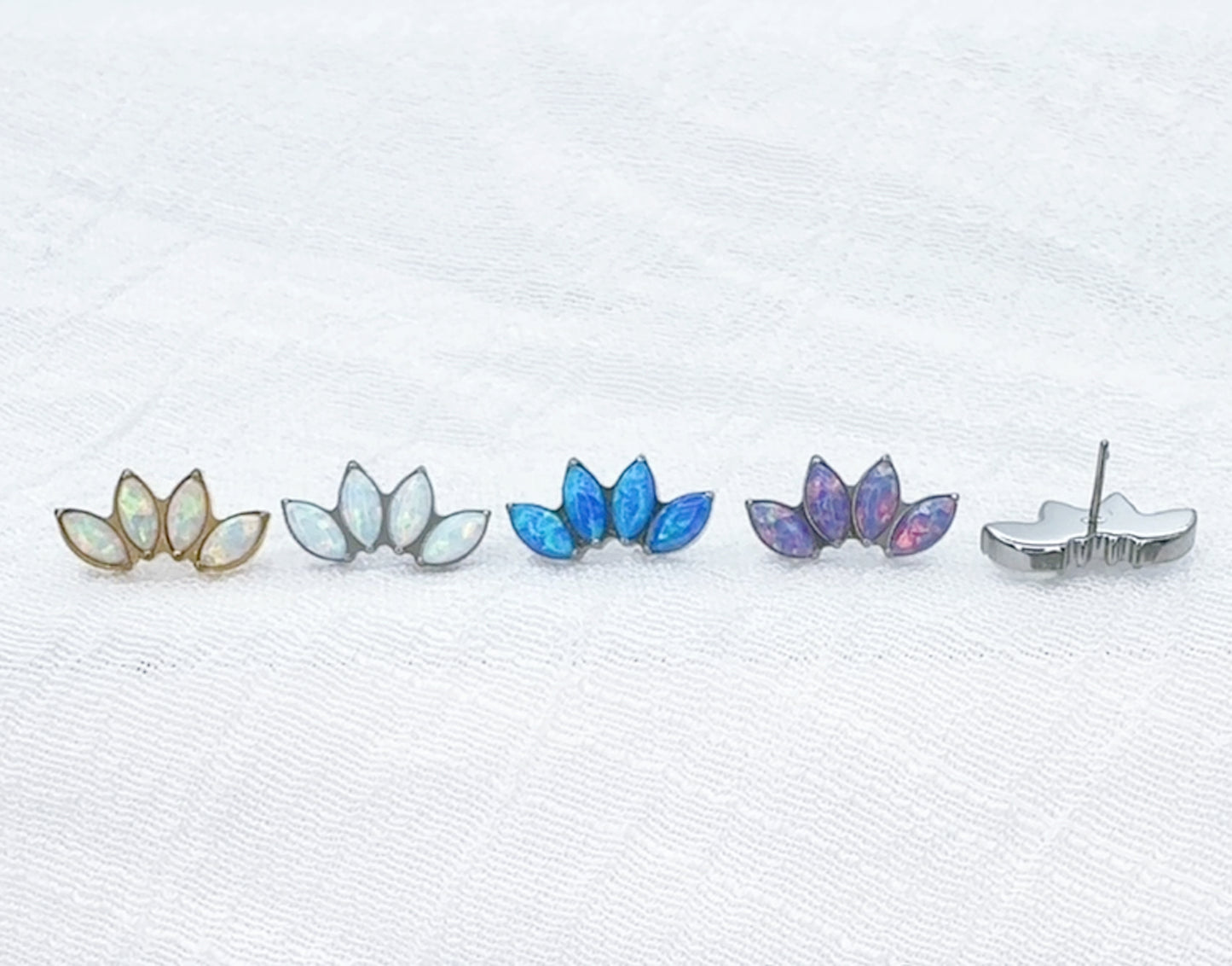 ✨ Titanium Marquise Opal Top Threadless Labret