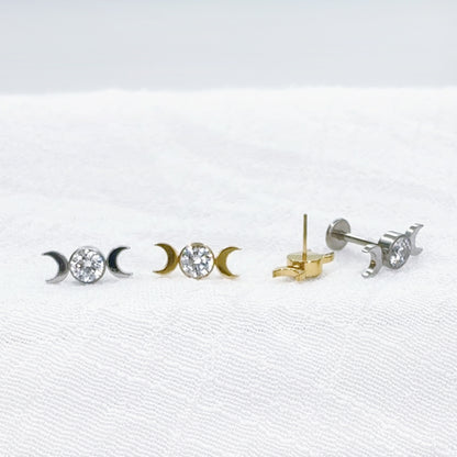 ✨ Titanium Crescent Moon CZ Top Threadless Labret