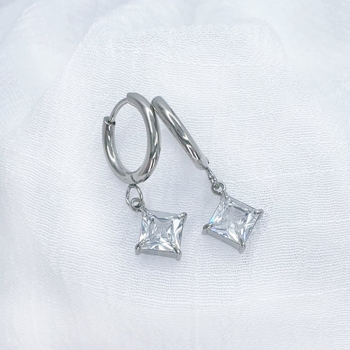 ✨ Surgical Steel Hinged Hoop Earrings with Prong-Setting CZ Dangle