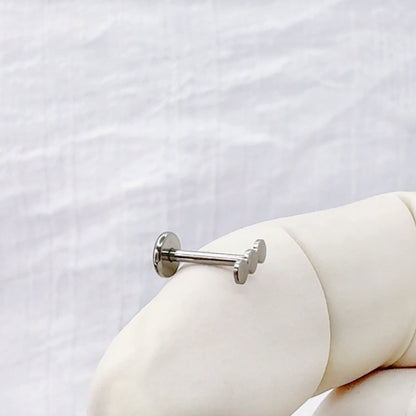 ✨ Titanium Threadless Push In  Triple Flat Round Top Top Labret Stud