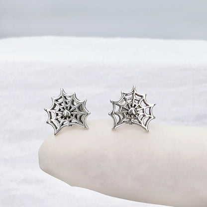 ✨ 925 Silver Spider Web Stud Earrings