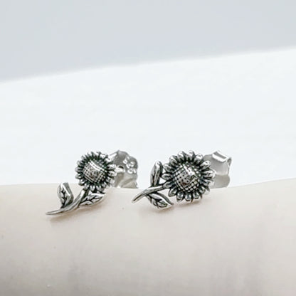 ✨ 925 Silver Sunflower Stud Earrings