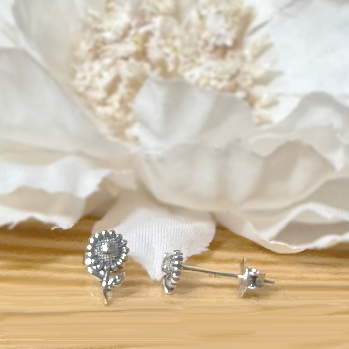 ✨ 925 Silver Sunflower Stud Earrings