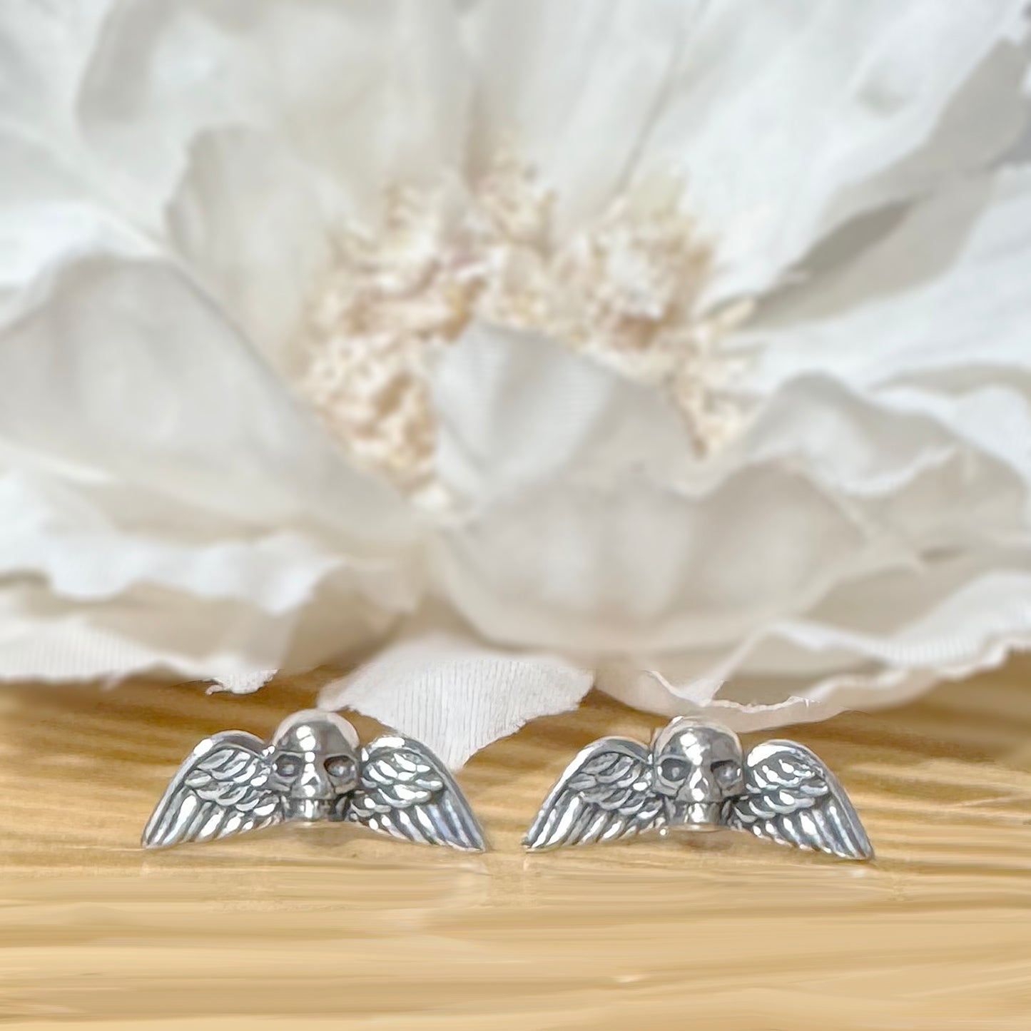 ✨ 925 Silver Skull Wing Stud Earrings