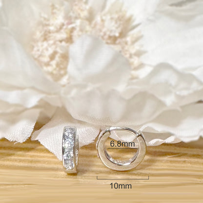 ✨ 925 Silver CZ Huggie Hoop Earrings