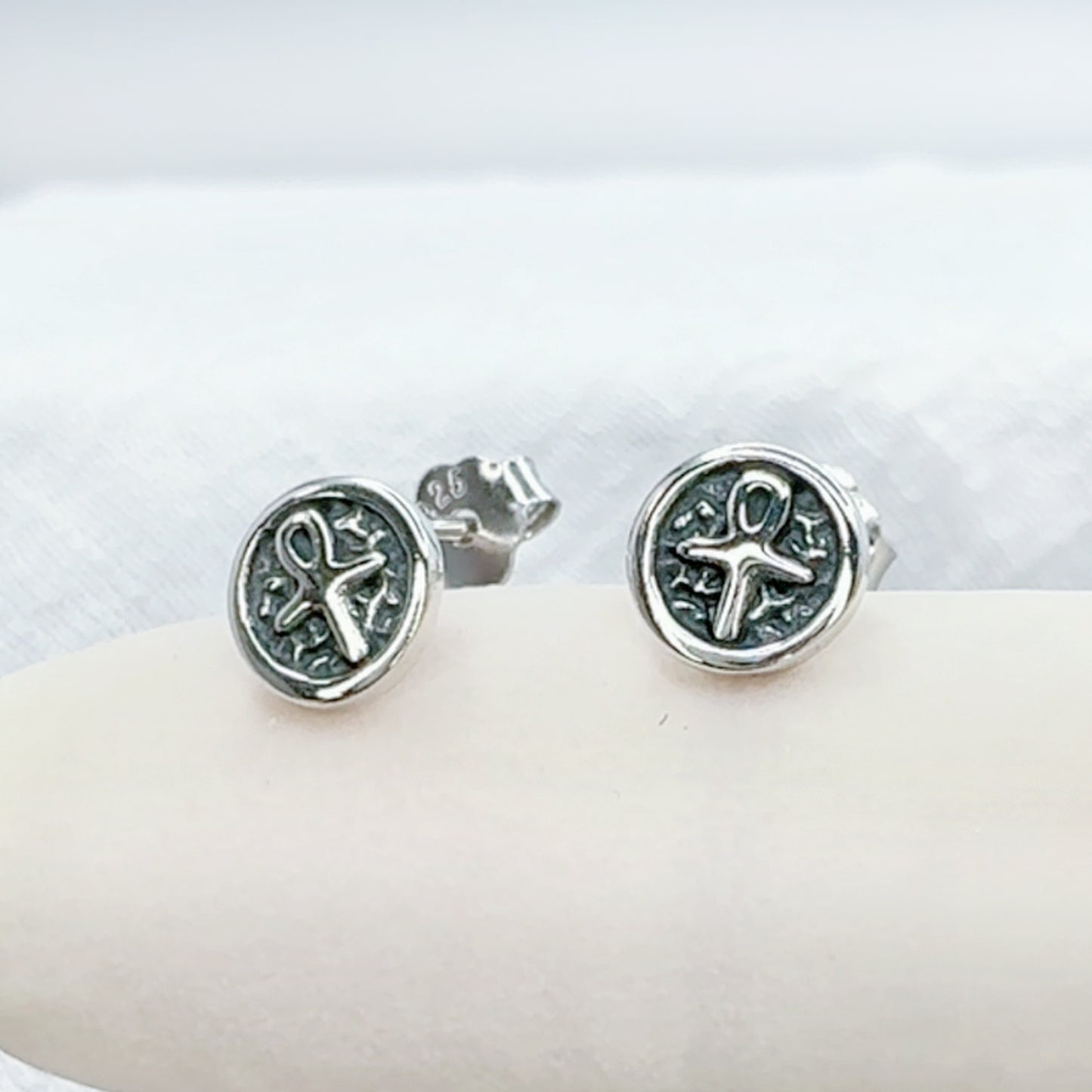 ✨ 925 Silver Ankh Stud Earrings