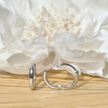 ✨ 925 Silver 2mm Plain Huggie Hoop Earrings