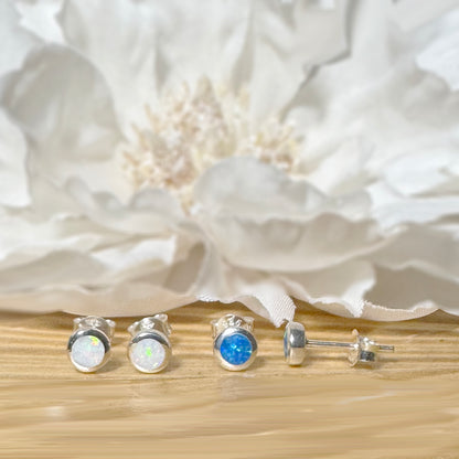 ✨ 925 Silver Opal Stud Earrings