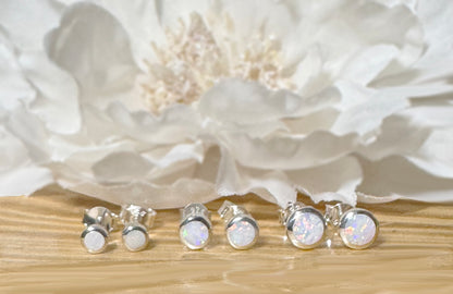 ✨ 925 Silver Opal Stud Earrings