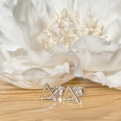 ✨ 925 Silver Triangle Stud Earrings