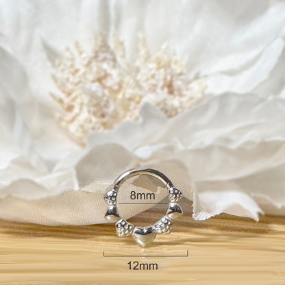 ✨ 316L Surgical Steel Hearts Hinged Segment Hoop Clicker Ring 16G 8mm