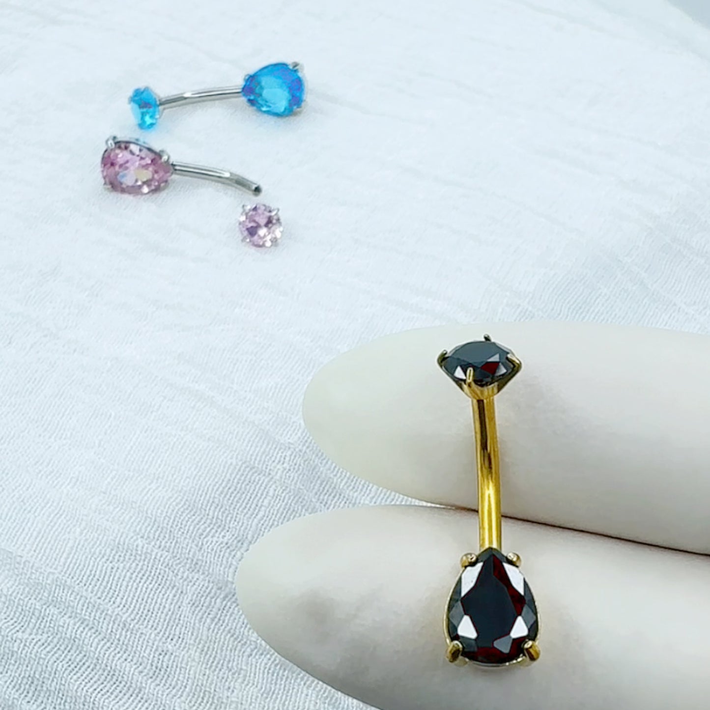 ✨ 316L Surgical Steel Internally Threaded Prong Set Teardrop CZ Belly Button Ring 14G 10mm