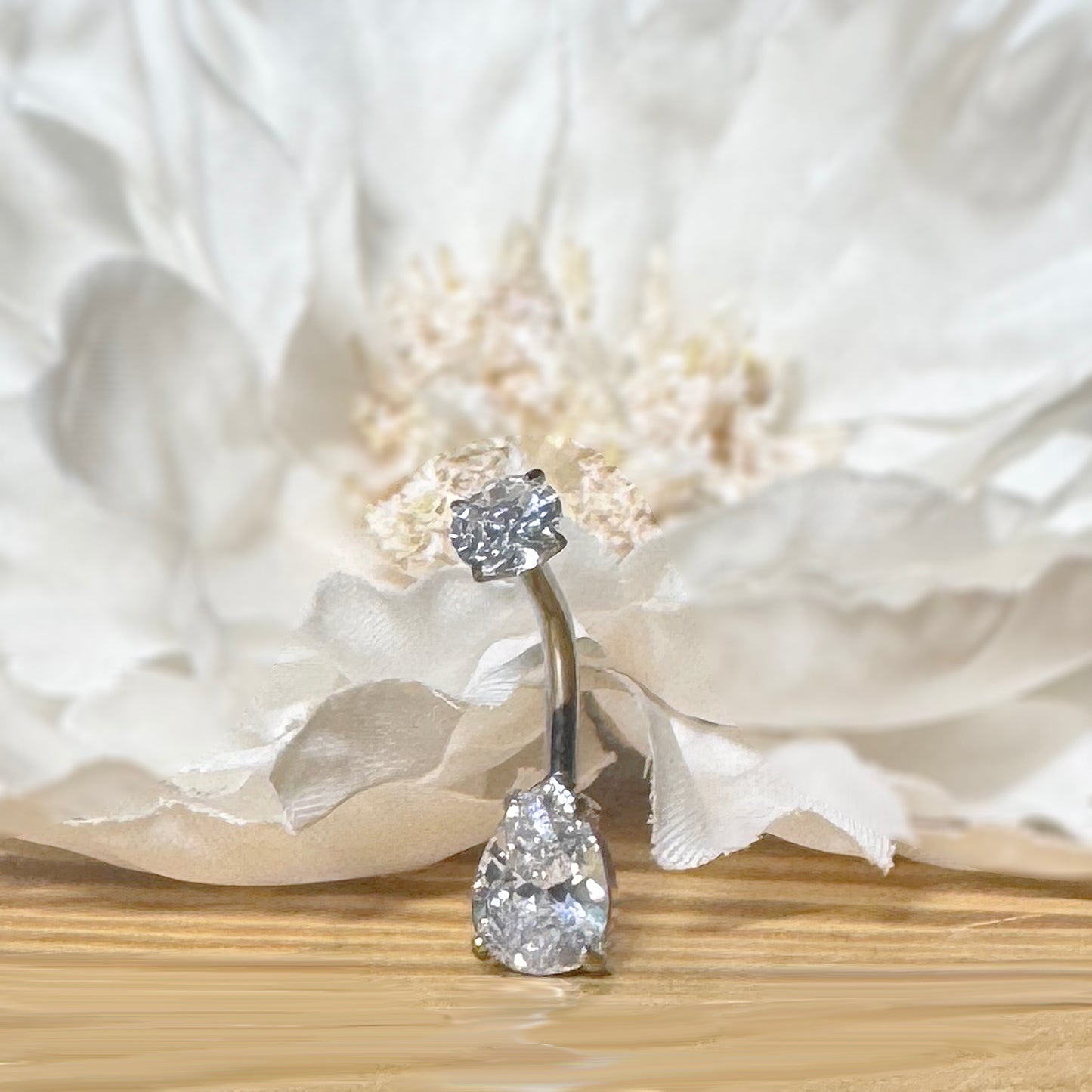 ✨ 316L Surgical Steel Internally Threaded Prong Set Teardrop CZ Belly Button Ring 14G 10mm