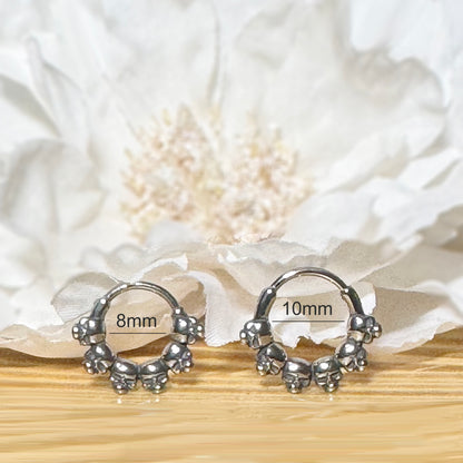 ✨ 316L Surgical Steel Skull Hinged Segment Hoop Clicker Ring 16G