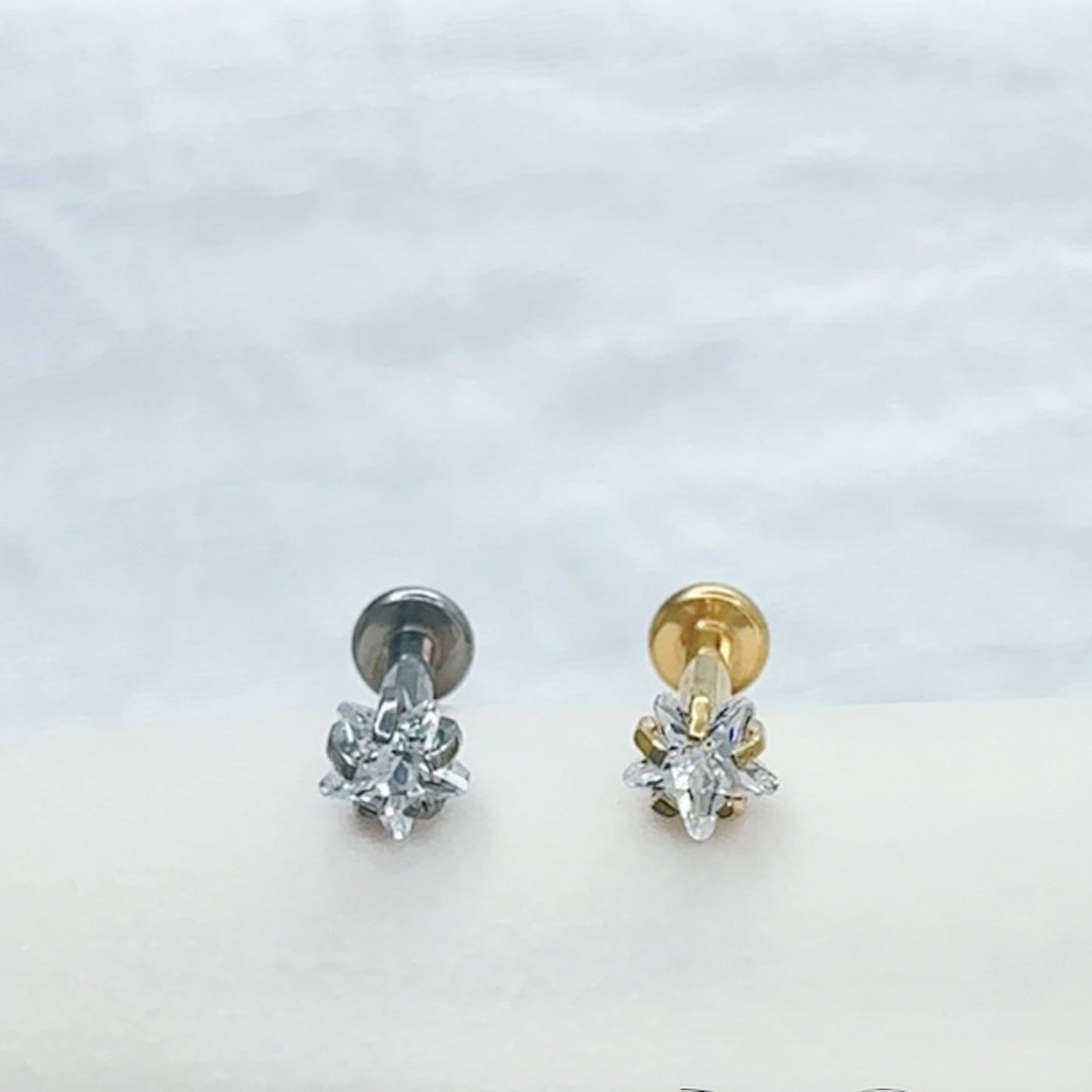 Titanium Threaded Star Prong CZ Labret Stud 16G