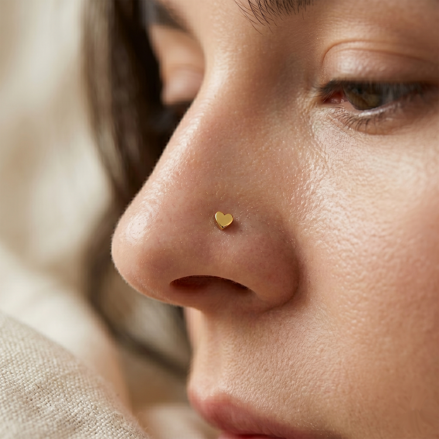 14K Gold Flat Heart Threadless Stud 20G