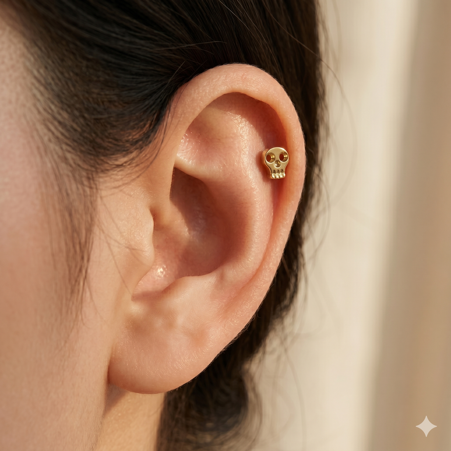 Titanium Hollow Skull Threadless Labret Stud
