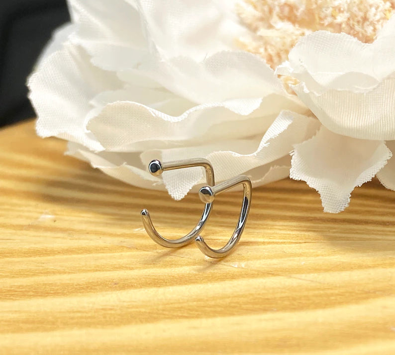 ✨ Titanium D-Shape Flat End Nose Hoop Ring 18G 20G