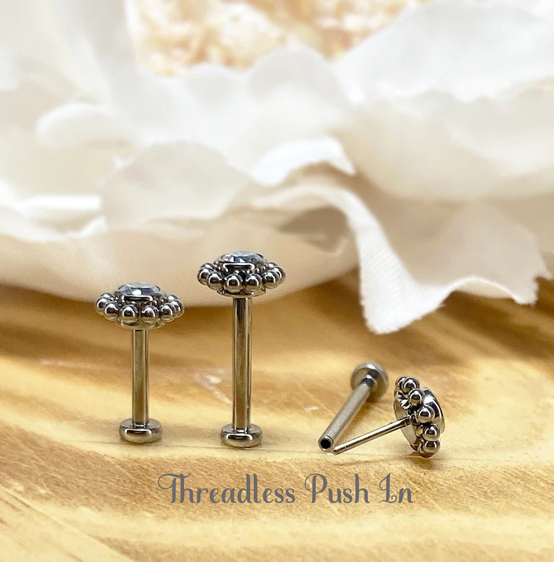 ✨ Titanium Flower CZ Top Threadless Labret Bar