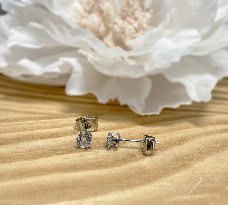 ✨ Surgical Steel Clear Round CZ Stud Earrings