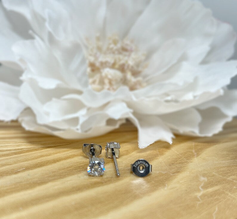 ✨ Titanium White Clear Prong Set CZ Earrings