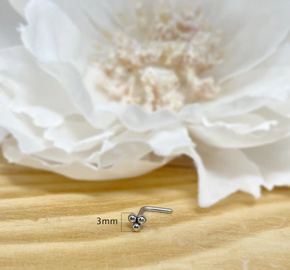 ✨ 3-Ball Triangle Top L-Bend Nose Stud 20G
