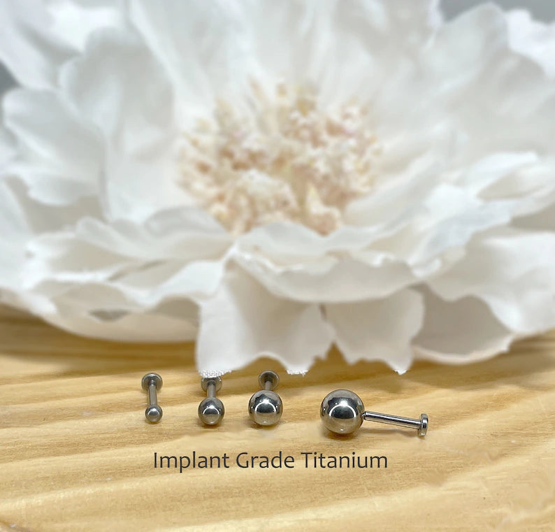 ✨ Titanium Threadless Round Ball Top Labret Bar