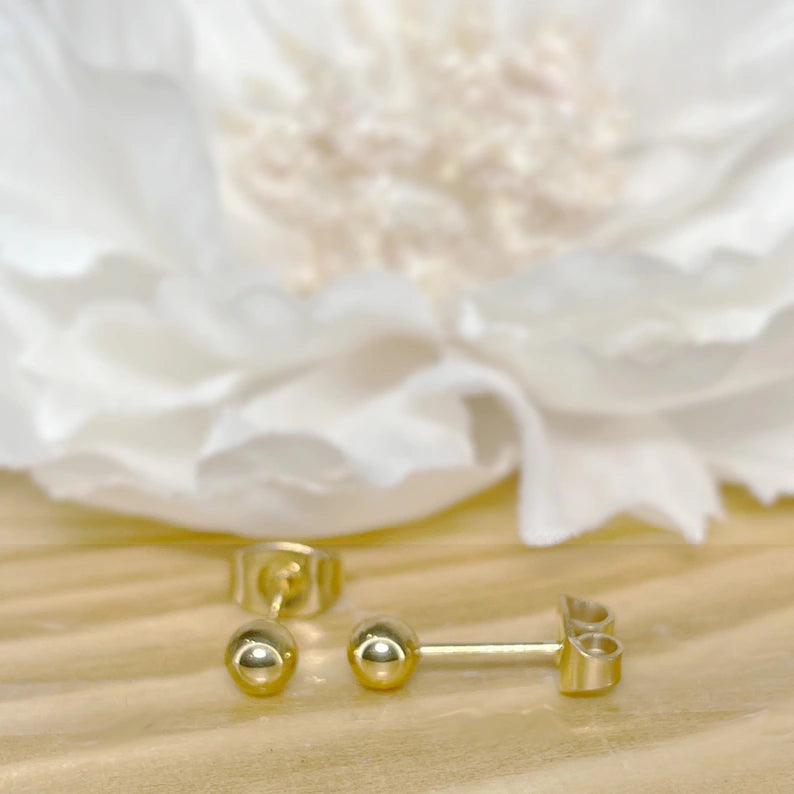 ✨ Gold Titanium Round Ball Stud Earrings