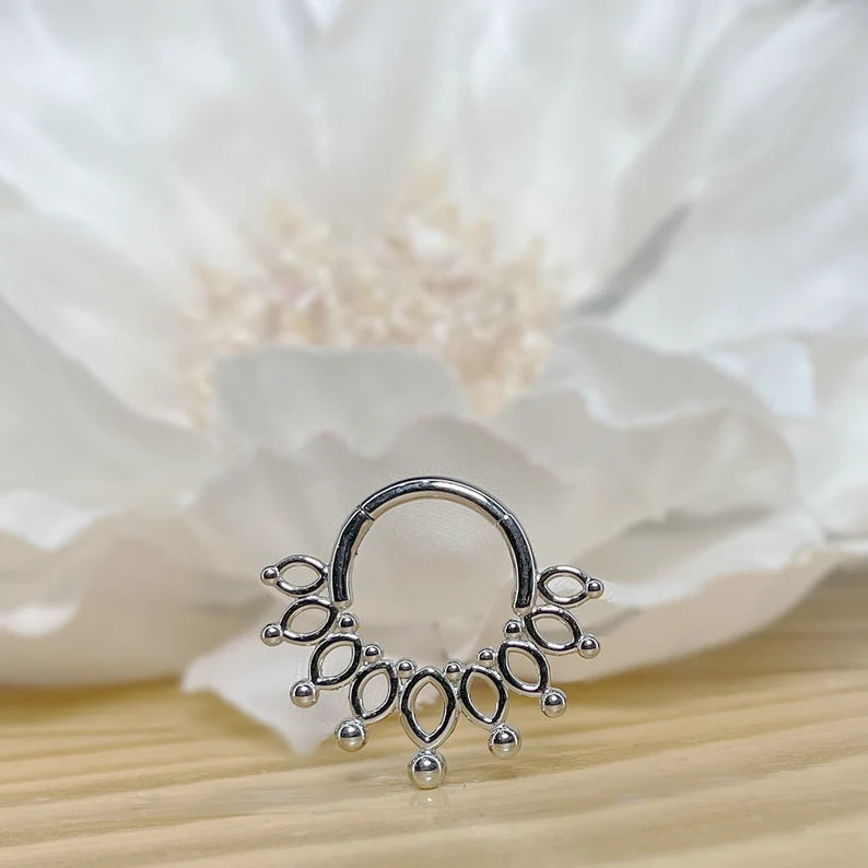 ✨ 16G Beaded End Crown Hinged Clicker Hoop