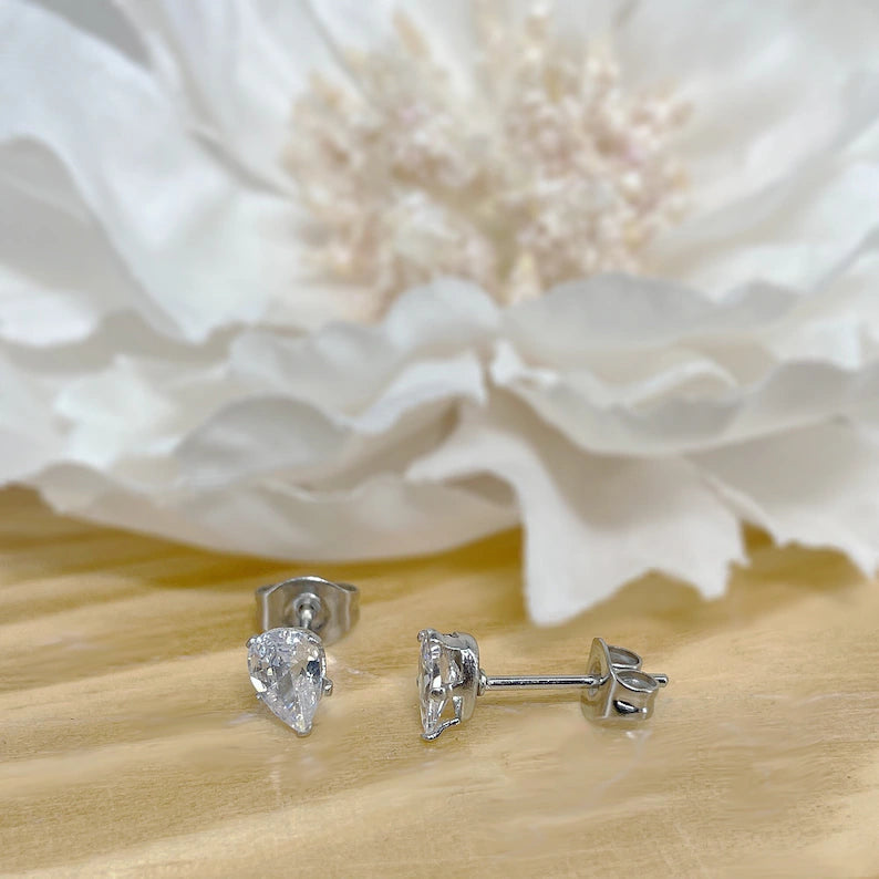 ✨ Surgical Steel Teardrop CZ Stud Earrings