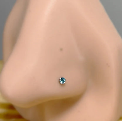 ✨ Surgical Steel 2.5mm CZ L-Bend Nose Stud