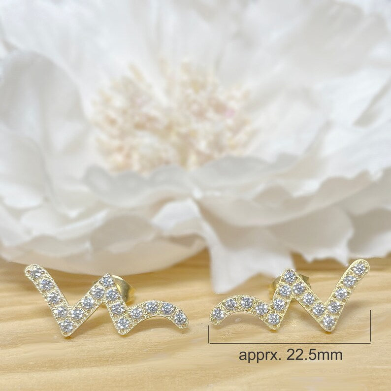 ✨ Stainless Steel Wave Style CZ Stud Earrings