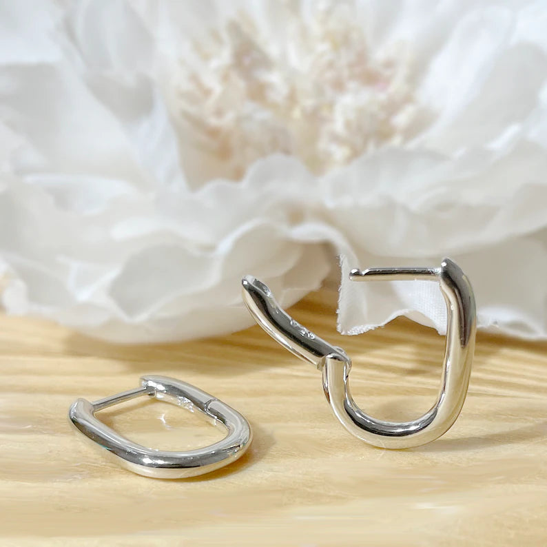 ✨ 925 Silver Rectangular Hoop Earrings