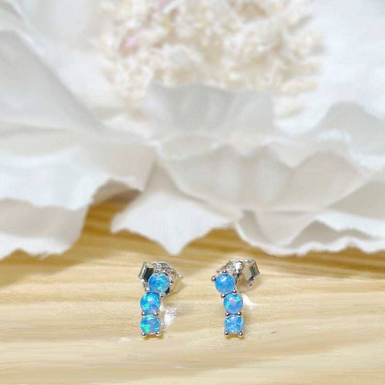 ✨ 925 Silver Dainty 3-Opal Stud Earrings