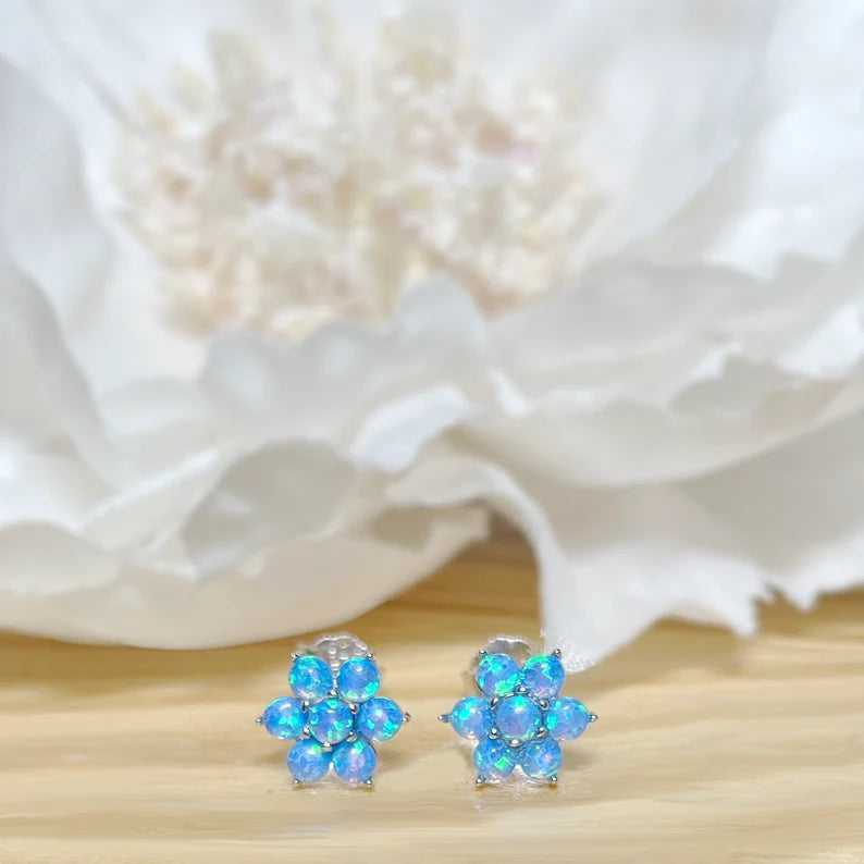 ✨ 925 Silver Opal Flower Stud Earrings