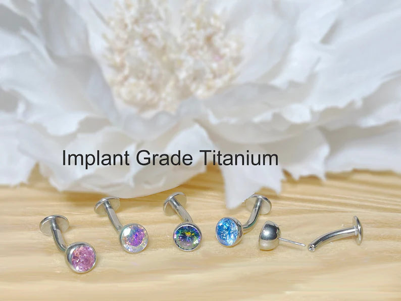 ✨  Titanium Threadless CZ Ball Belly Ring