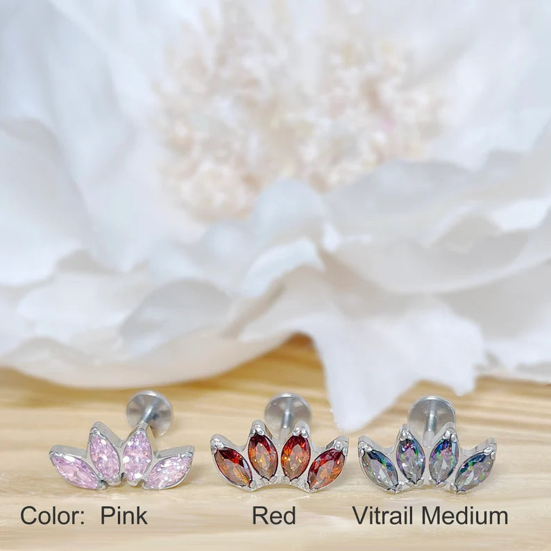 ✨ Titanium 4-Marquise CZ Fan Top Threadless Labret Bar