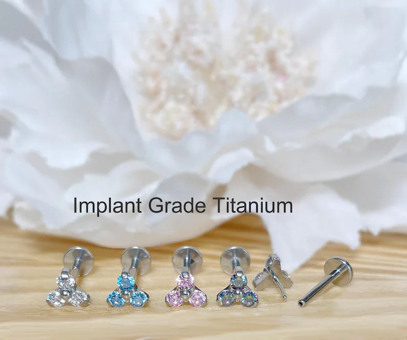 ✨ Titanium Triangle CZ Top Threadless Labret Bar