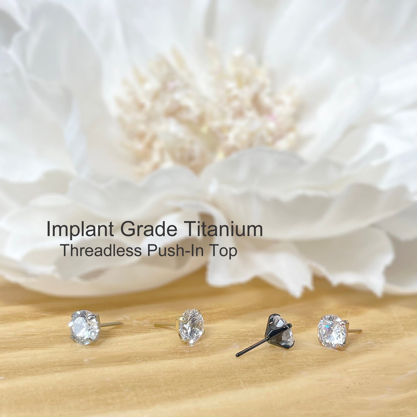 ✨ Titanium CZ Prong Set Threadless Top