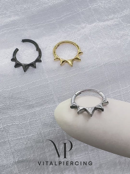 ✨ 316L Surgical Steel Pyramid Hinged Segment Hoop Clicker Ring 16G 8mm