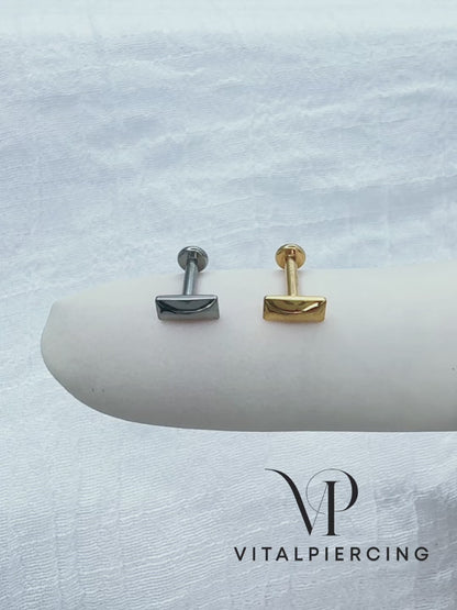 ✨ 16G Implant Grade Titanium Internally Threaded Rectangle Top Labret Bar